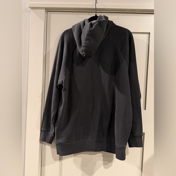 Vuori Women's Restore Full-Zip - color: Black - size Small. - Picture 4 of 8